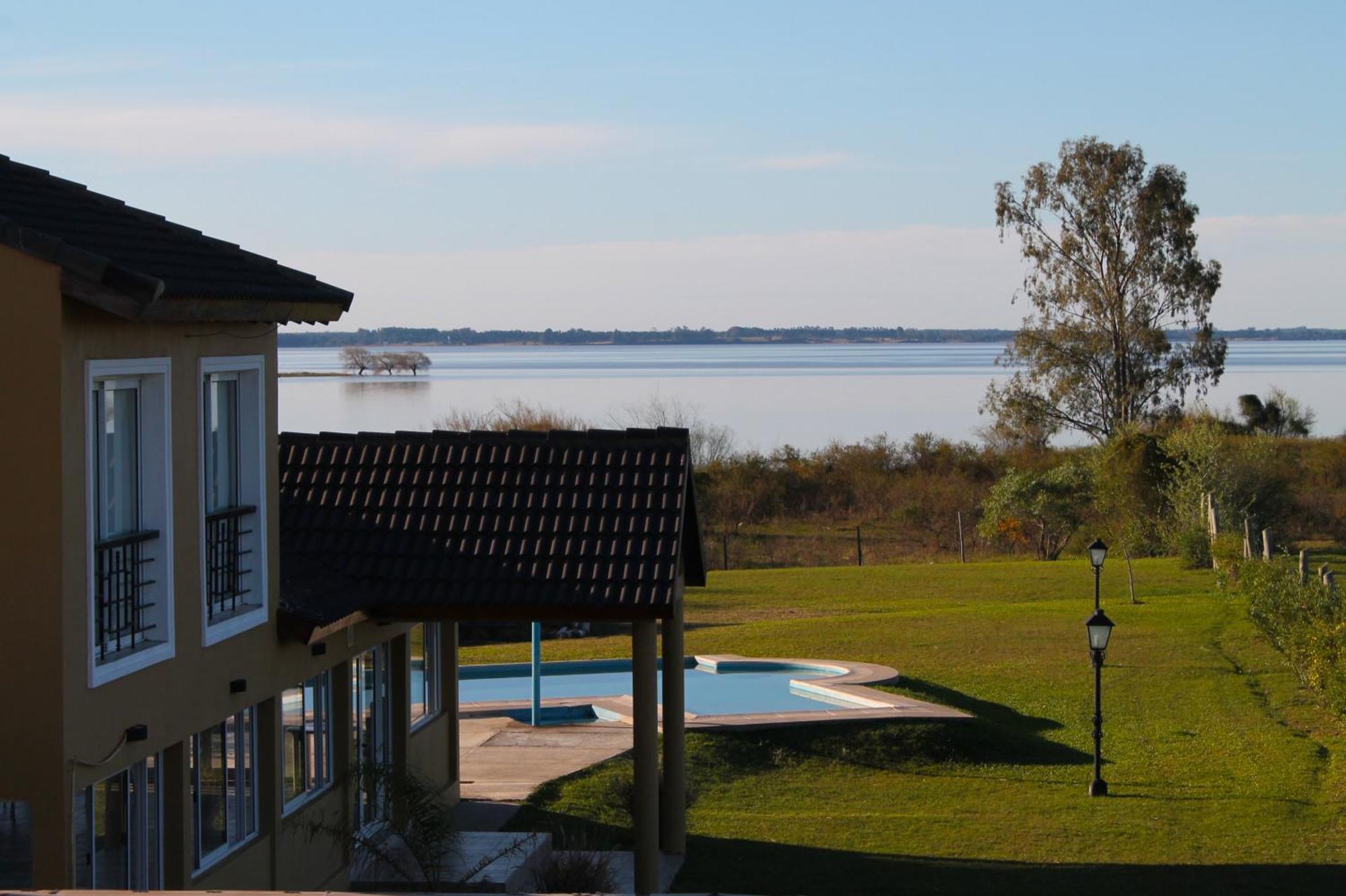 Brisas Del Lago Apart Y Hotel Federación Esterno foto